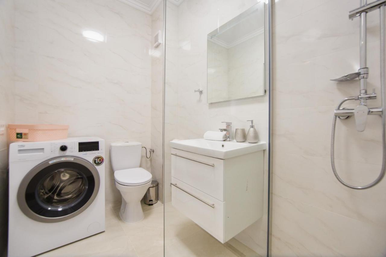 Trio Orange Apartamento Oradea Exterior foto